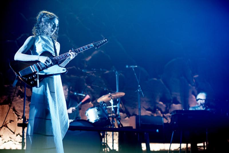 PJ Harvey Roundhouse London Review Incandescent Perfection The pj-harvey-roundhouse-london-review-incandescent-perfection-the